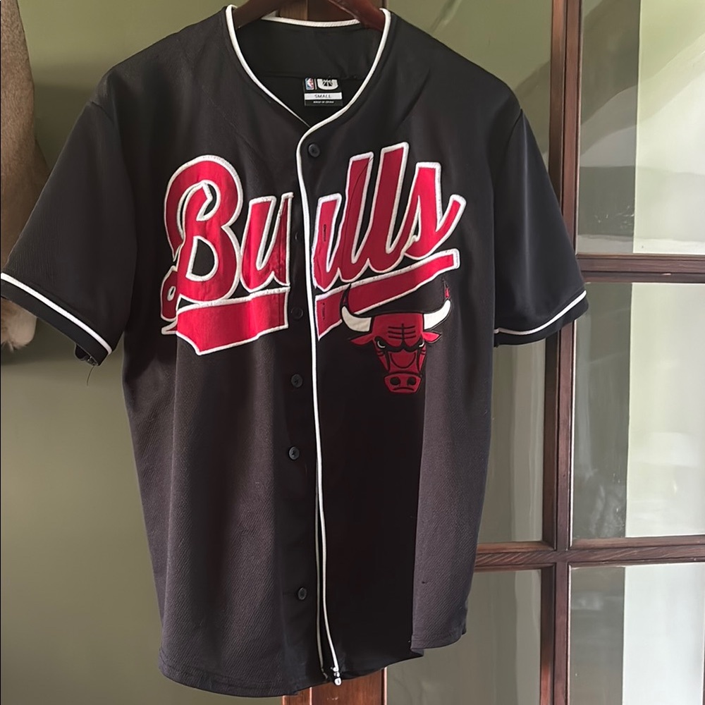 Chicago Bulls shirt
